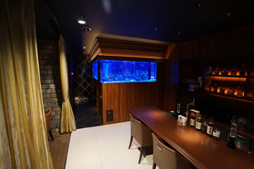 カッコ良すぎるシガーBAR