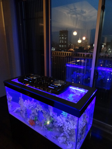 DJブース×テーブル水槽アクアリウム